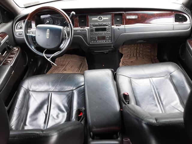 Photo 8 from auction – 2011 LINCOLN TOWN CAR with VIN 2LNBL8CV7BX753305