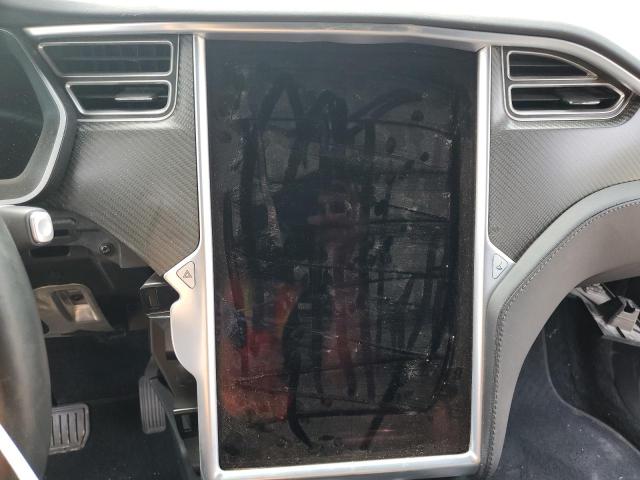 Photo 9 from auction – 2017 TESLA MODEL X with VIN 5YJXCDE22HF078283