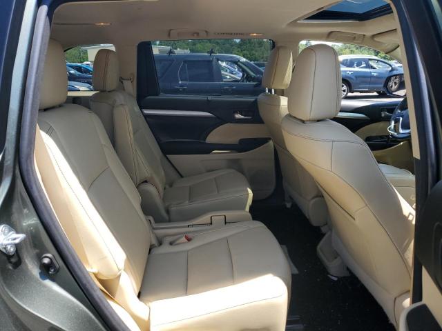 Photo 11 from auction – 2017 TOYOTA HIGHLANDER with VIN 5TDJZRFH4HS450190