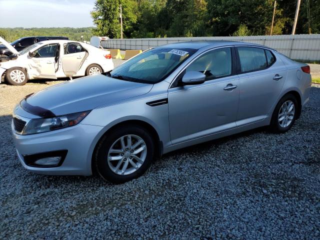 KIA OPTIMA LX 2013 con VIN KNAGM4A77D5354285 - Foto de la subasta