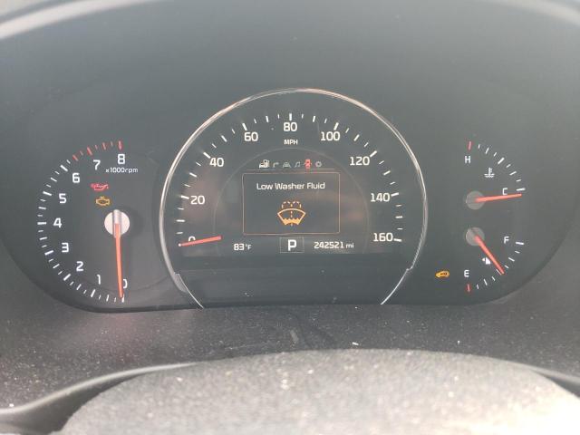 Photo 9 from auction – 2017 KIA SORENTO SX with VIN 5XYPKDA56HG296500
