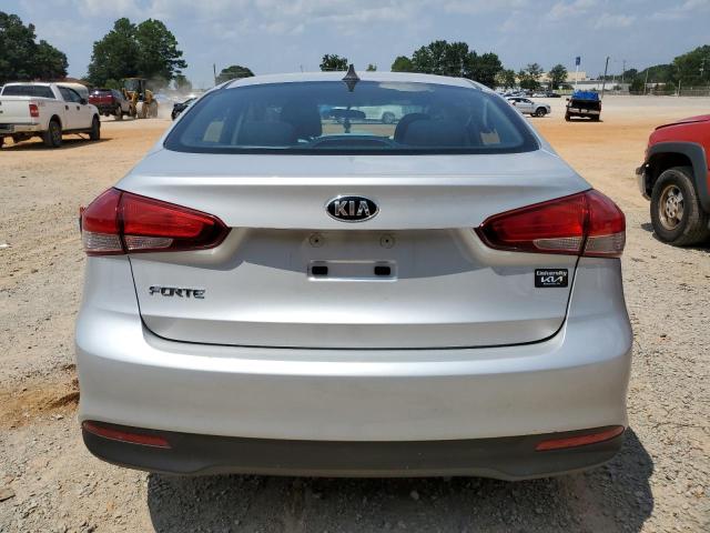 Photo 6 from auction – 2017 KIA FORTE LX with VIN 3KPFK4A76HE095710