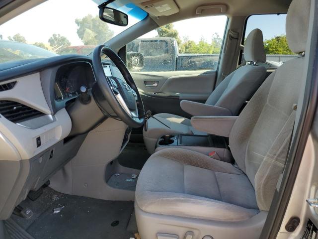Photo 7 from auction – 2017 TOYOTA SIENNA LE with VIN 5TDKZ3DC9HS857902