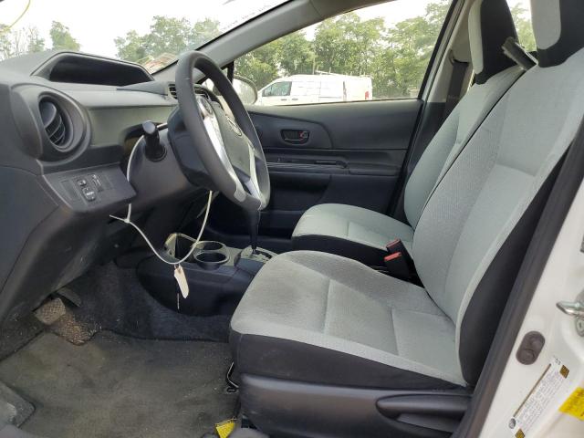 Photo 7 from auction – 2015 TOYOTA PRIUS C with VIN JTDKDTB31F1102707