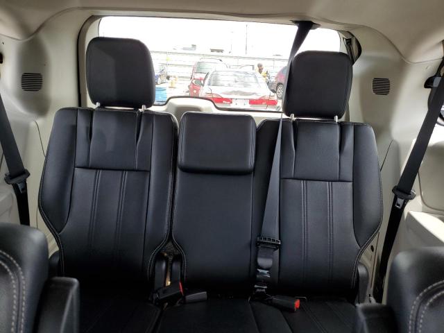 Photo 10 from auction – 2015 CHRYSLER TOWN & COU with VIN 2C4RC1BG4FR610125