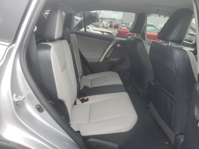 Photo 11 from auction – 2018 TOYOTA RAV4 LIMIT with VIN 2T3YFREV1JW425881