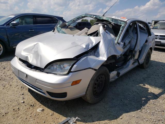 FORD FOCUS ZX4 2005 with VIN 1FAFP34N05W210637 - Photo from auction