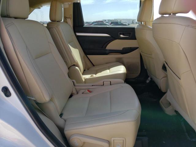Photo 11 from auction – 2019 TOYOTA HIGHLANDER with VIN 5TDJZRFH1KS934129