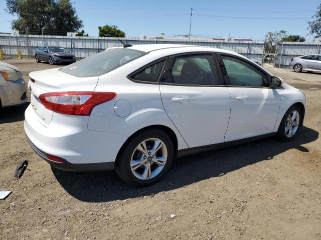 Photo 3 from auction – 2014 FORD FOCUS SE with VIN 1FADP3F27EL237636
