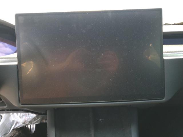 Photo 9 from auction – 2022 TESLA MODEL S with VIN 5YJSA1E6XNF472885
