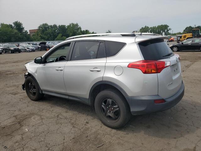 Photo 2 from auction – 2015 TOYOTA RAV4 LE with VIN 2T3BFREV5FW325859