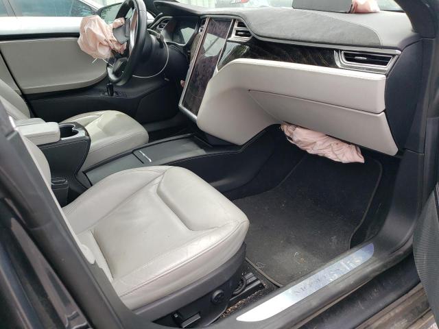 Photo 8 from auction – 2016 TESLA MODEL S with VIN 5YJSA1E1XGF170522
