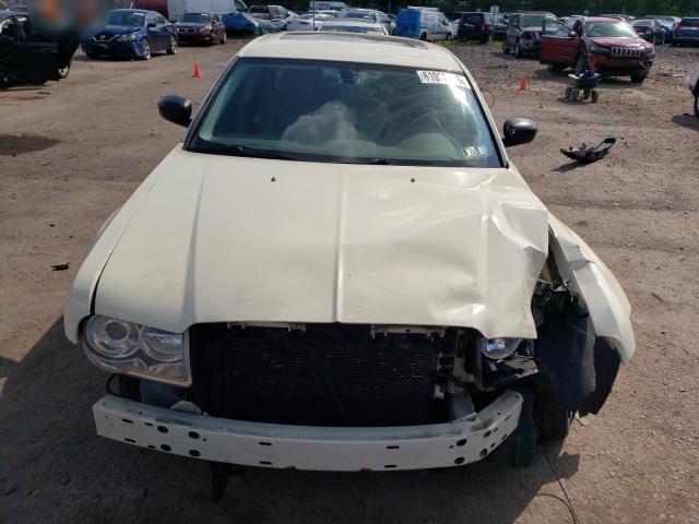 Photo 5 from auction – 2009 CHRYSLER 300C with VIN 2C3KA63T59H631029