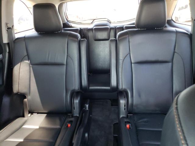 Снимка 10 от търг – 2018 TOYOTA HIGHLANDER с VIN 5TDKZRFH3JS281564