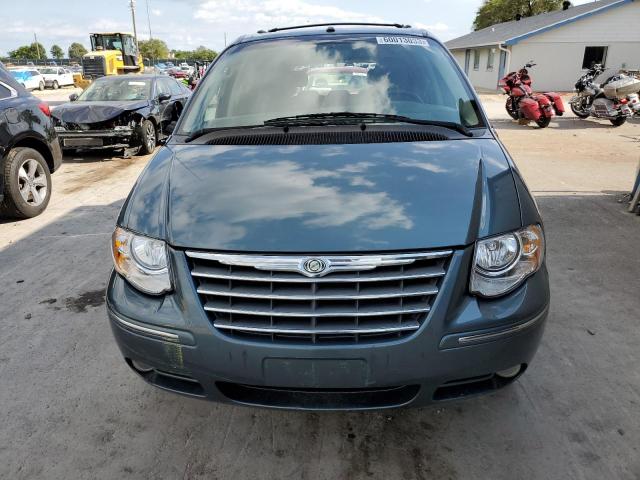 Photo 5 from auction – 2006 CHRYSLER TOWN & COU with VIN 2A4GP54L56R802015