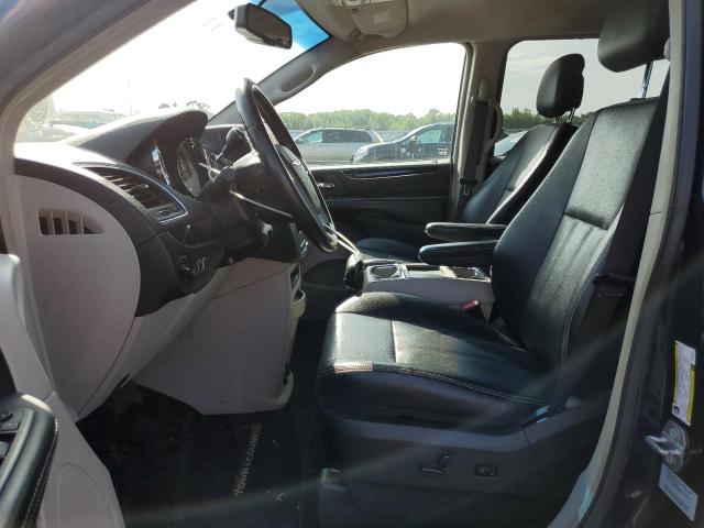 Photo 7 from auction – 2015 CHRYSLER TOWN & COU with VIN 2C4RC1BG5FR589950