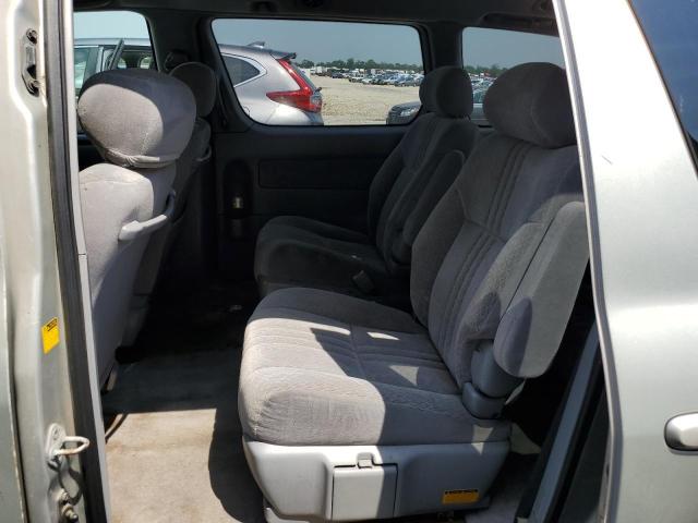 Photo 11 from auction – 2002 TOYOTA SIENNA CE with VIN 4T3ZF19C42U503893