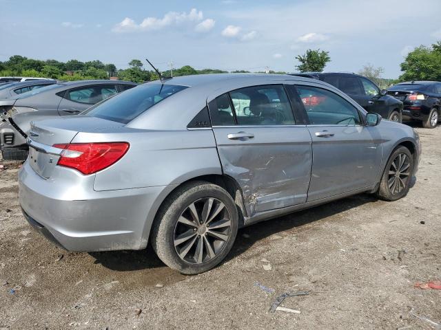 Photo 3 from auction – 2013 CHRYSLER 200 TOURIN with VIN 1C3CCBBB7DN683519