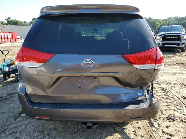 Photo 6 from auction – 2014 TOYOTA SIENNA XLE with VIN 5TDYK3DC6ES524616