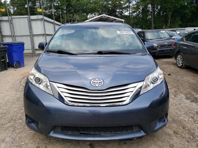 Photo 5 from auction – 2017 TOYOTA SIENNA LE with VIN 5TDKZ3DC2HS871091