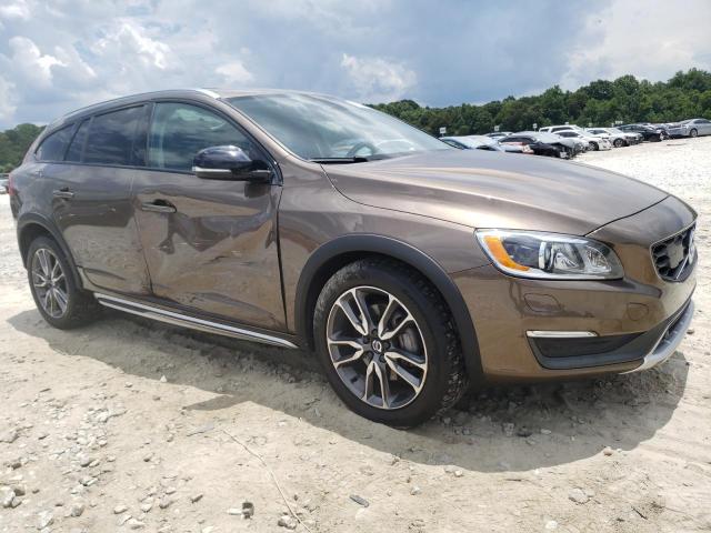 Photo 4 from auction – 2015 VOLVO V60 CROSS with VIN YV4612HM0F1000042