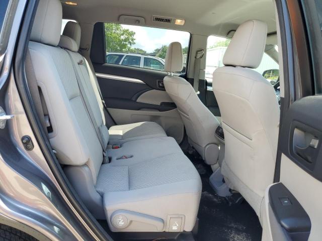 Photo 11 from auction – 2015 TOYOTA HIGHLANDER with VIN 5TDZKRFH6FS055108