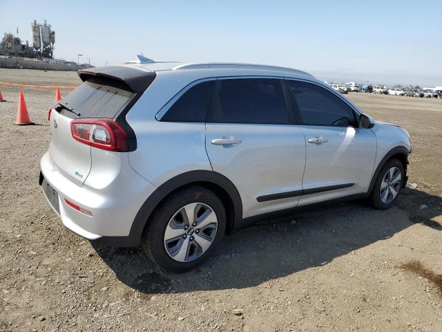 Photo 3 from auction – 2017 KIA NIRO FE with VIN KNDCB3LC3H5083193