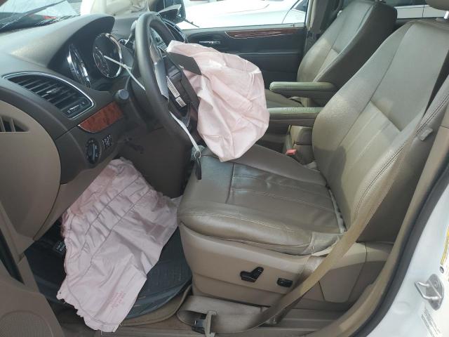 Photo 7 from auction – 2014 CHRYSLER TOWN & COU with VIN 2C4RC1BG4ER131623