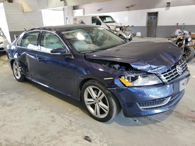 Photo 4 from auction – 2015 VOLKSWAGEN PASSAT SE with VIN 1VWBV7A37FC030452