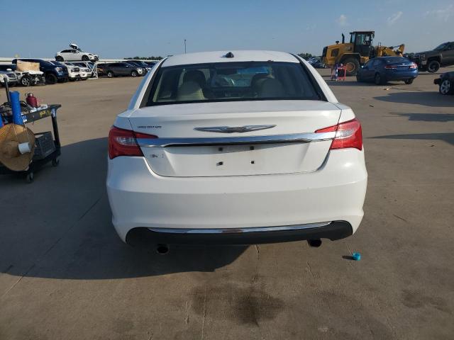 Photo 6 from auction – 2011 CHRYSLER 200 LX with VIN 1C3BC4FG9BN610307