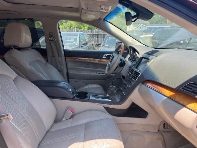 Photo 5 from auction – 2010 LINCOLN MKT with VIN 2LMHJ5AT4ABJ26884