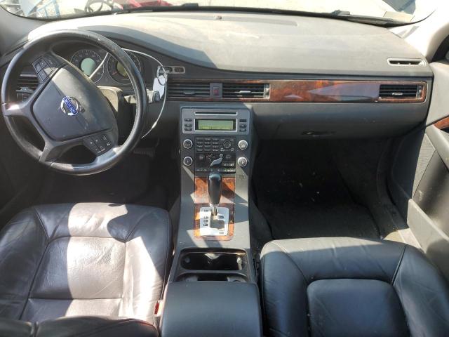 Photo 8 from auction – 2010 VOLVO V70 3.2 with VIN YV1960BW3A1142873