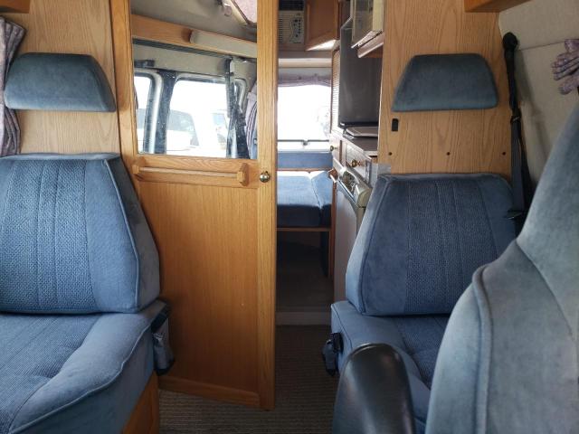 Photo 10 from auction – 2002 HMPK MOTORHOME with VIN 2B6KB31Y22K135768