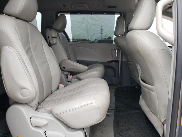 Photo 11 from auction – 2013 TOYOTA SIENNA XLE with VIN 5TDYK3DC8DS317756