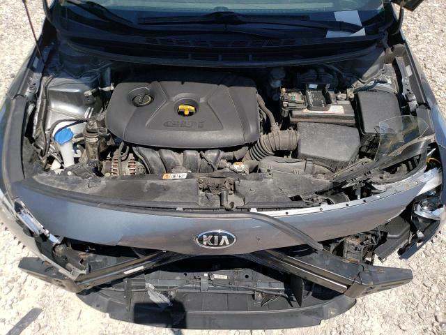 Photo 11 from auction – 2017 KIA FORTE EX with VIN KNAFX5A86H5715531