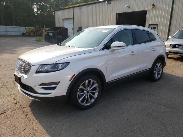 LINCOLN MKC SELECT 2019 with VIN 5LMCJ2D96KUL08308 - Photo from auction