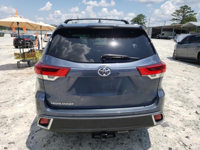 Photo 6 from auction – 2018 TOYOTA HIGHLANDER with VIN 5TDDZRFH9JS492258