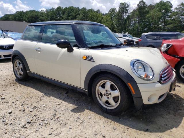 Photo 4 from auction – 2008 MINI COOPER with VIN WMWMF335X8TT68234