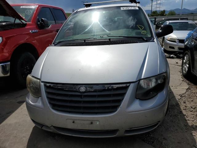 Photo 5 from auction – 2006 CHRYSLER TOWN & COU with VIN 2A4GP44R86R905833
