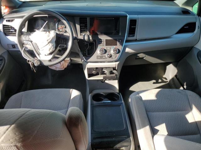 Photo 8 from auction – 2017 TOYOTA SIENNA LE with VIN 5TDKZ3DC6HS882286