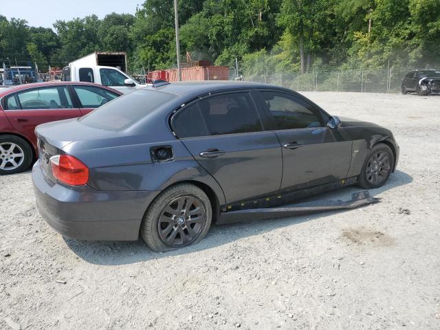 Photo 3 from auction – 2006 BMW 325 XI with VIN WBAVD13596KV11692