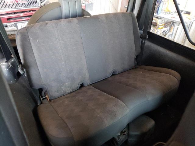 Photo 10 from auction – 2004 JEEP WRANGLER X with VIN 1J4FA39S54P710662