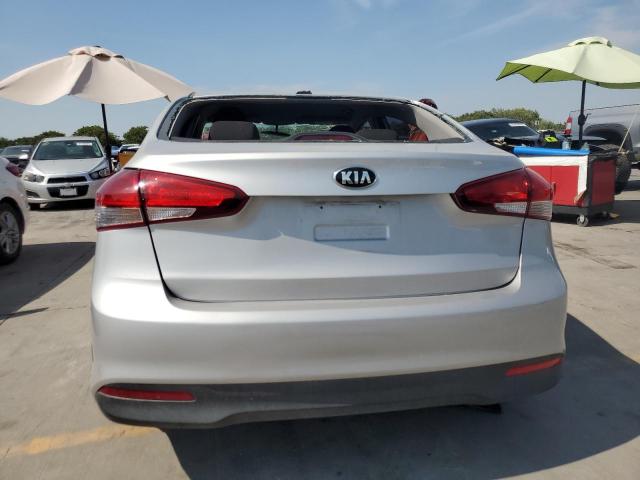 Photo 6 from auction – 2017 KIA FORTE LX with VIN 3KPFK4A77HE089754