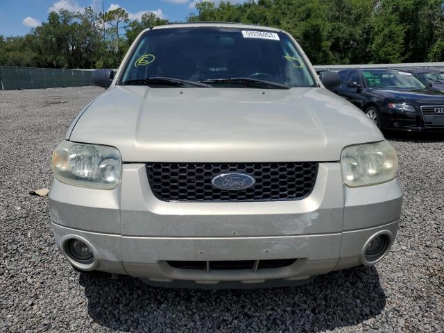Photo 5 from auction – 2005 FORD ESCAPE LIM with VIN 1FMYU04145KE17204