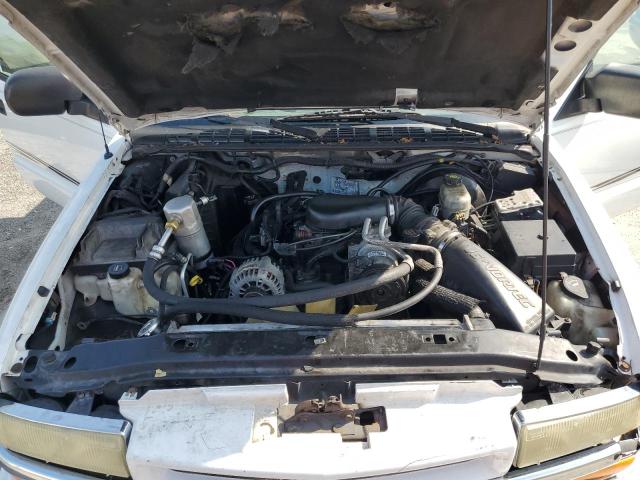 Photo 12 from auction – 2003 CHEVROLET BLAZER with VIN 1GNDT13X23K181125
