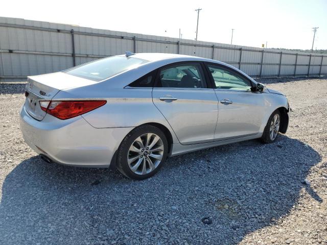 Photo 3 from auction – 2013 HYUNDAI SONATA SE with VIN 5NPEC4AB4DH565834