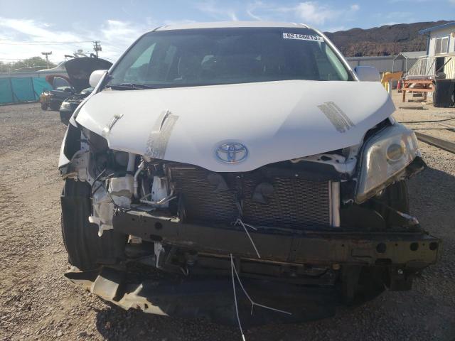 Photo 5 from auction – 2016 TOYOTA SIENNA LE with VIN 5TDKK3DC5GS693356