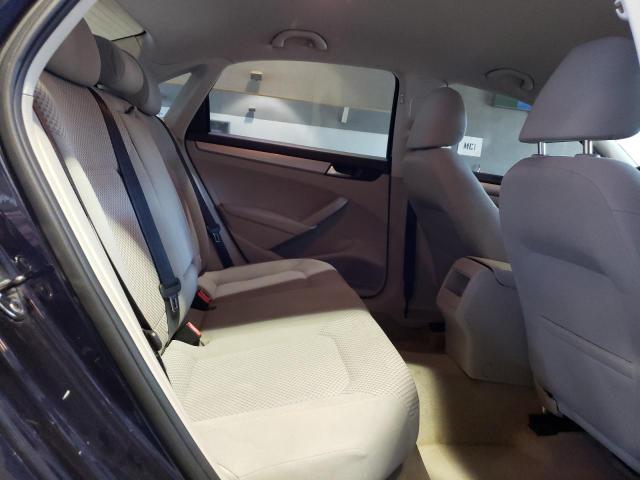 Photo 10 from auction – 2013 VOLKSWAGEN PASSAT S with VIN 1VWAP7A30DC016976