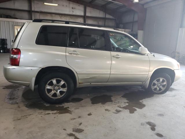 Photo 3 from auction – 2004 TOYOTA HIGHLANDER with VIN JTEEP21A940019037
