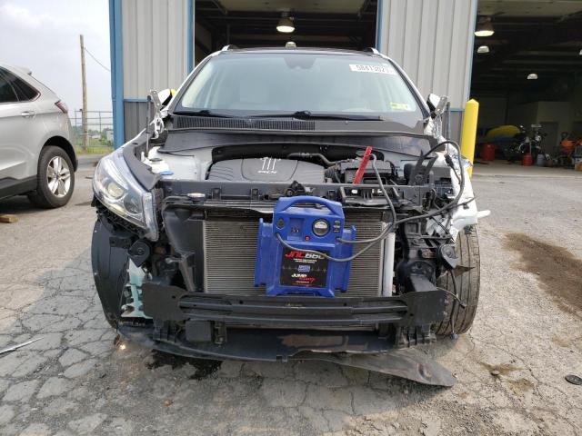 Photo 5 from auction – 2017 KIA SORENTO SX with VIN 5XYPKDA54HG305355